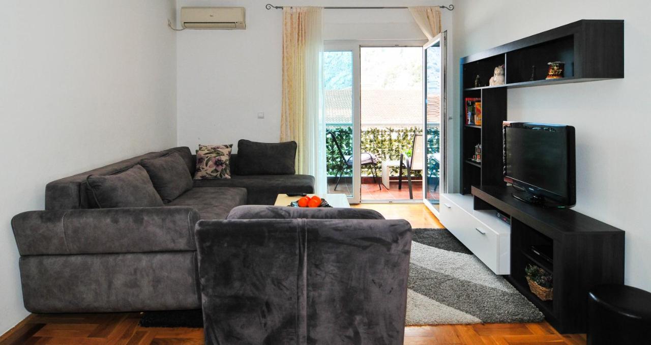 Apartment Luka & Sons โกตอร์ ภายนอก รูปภาพ